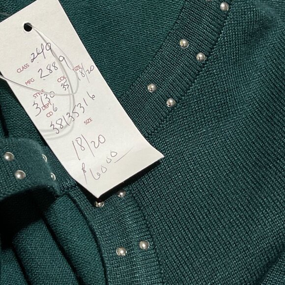 New Avenue Women's Sweater Hunter Green Keyhole Silver Stud Size 18/20 - Picture 6 of 8